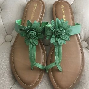 Sandal